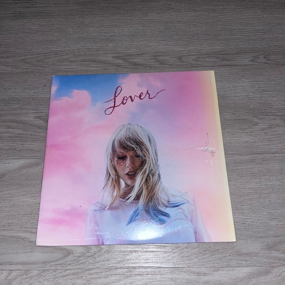 Pink and blue Taylor Swift Lover vinyl - Picture 2 of 5